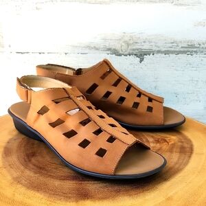 NWOT SESTO MEUCCI LEATHER SANDALS